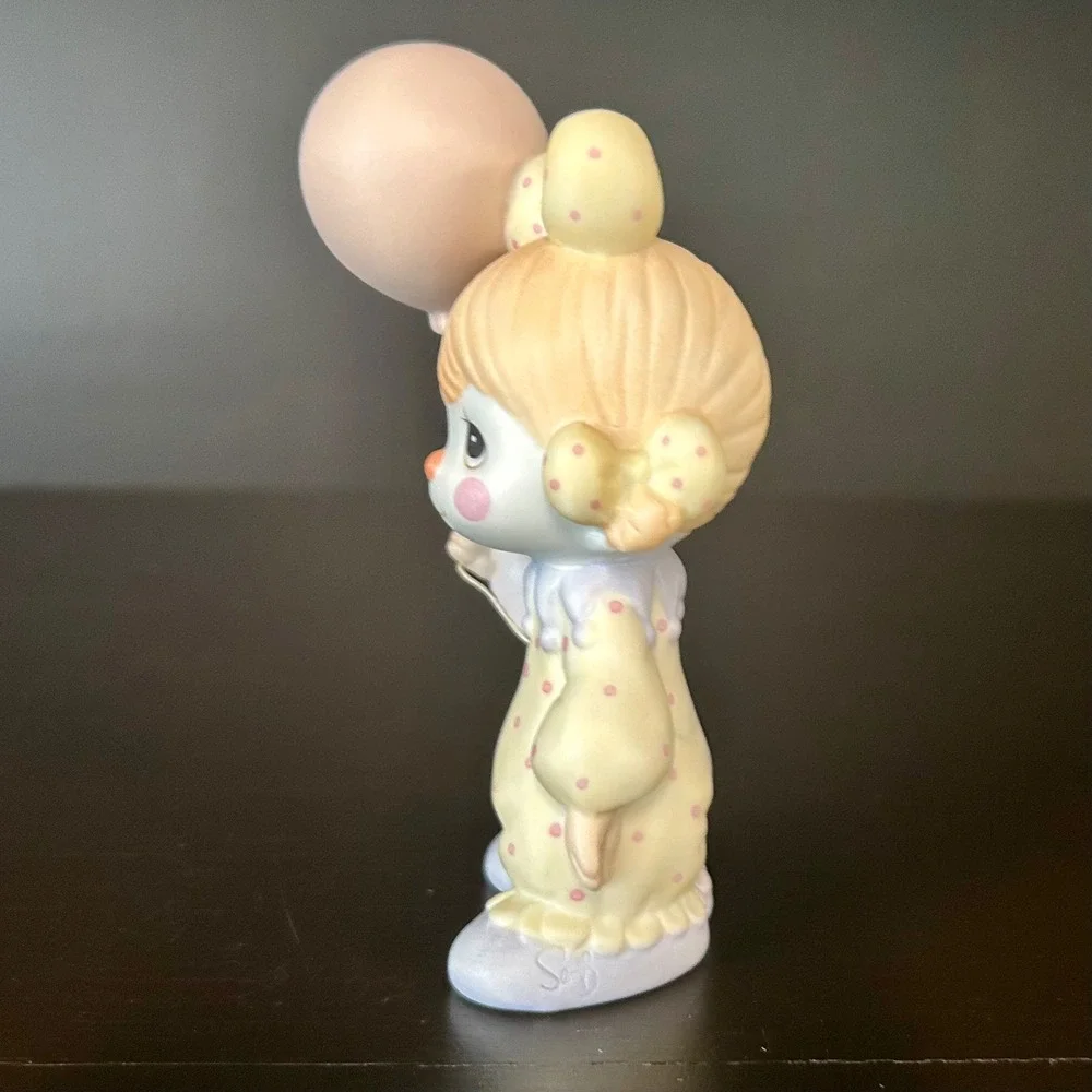 Vintage 1984 Precious Moments Clown Girl with Balloon Figurine 12238/B Pastel 4" - Picture 3 of 7